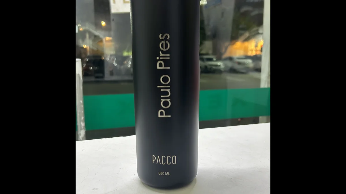 Garrafa com nome personalizado